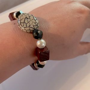 Red wooden Bracelet⭐️